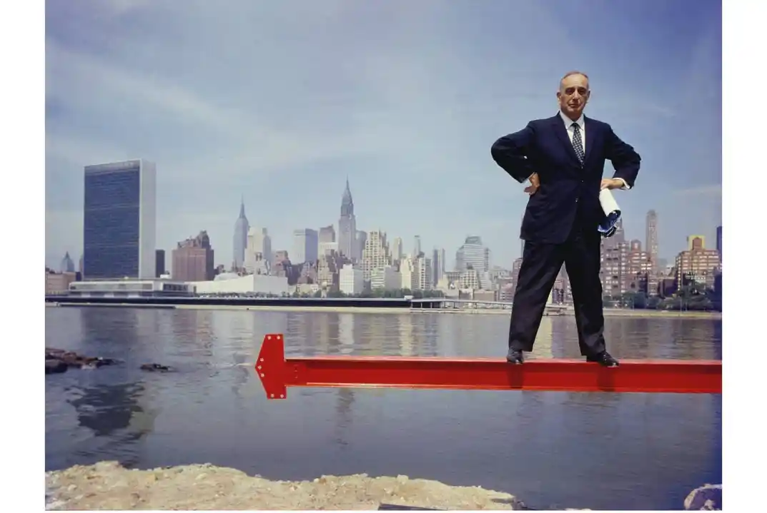 Moeses on Red Beam